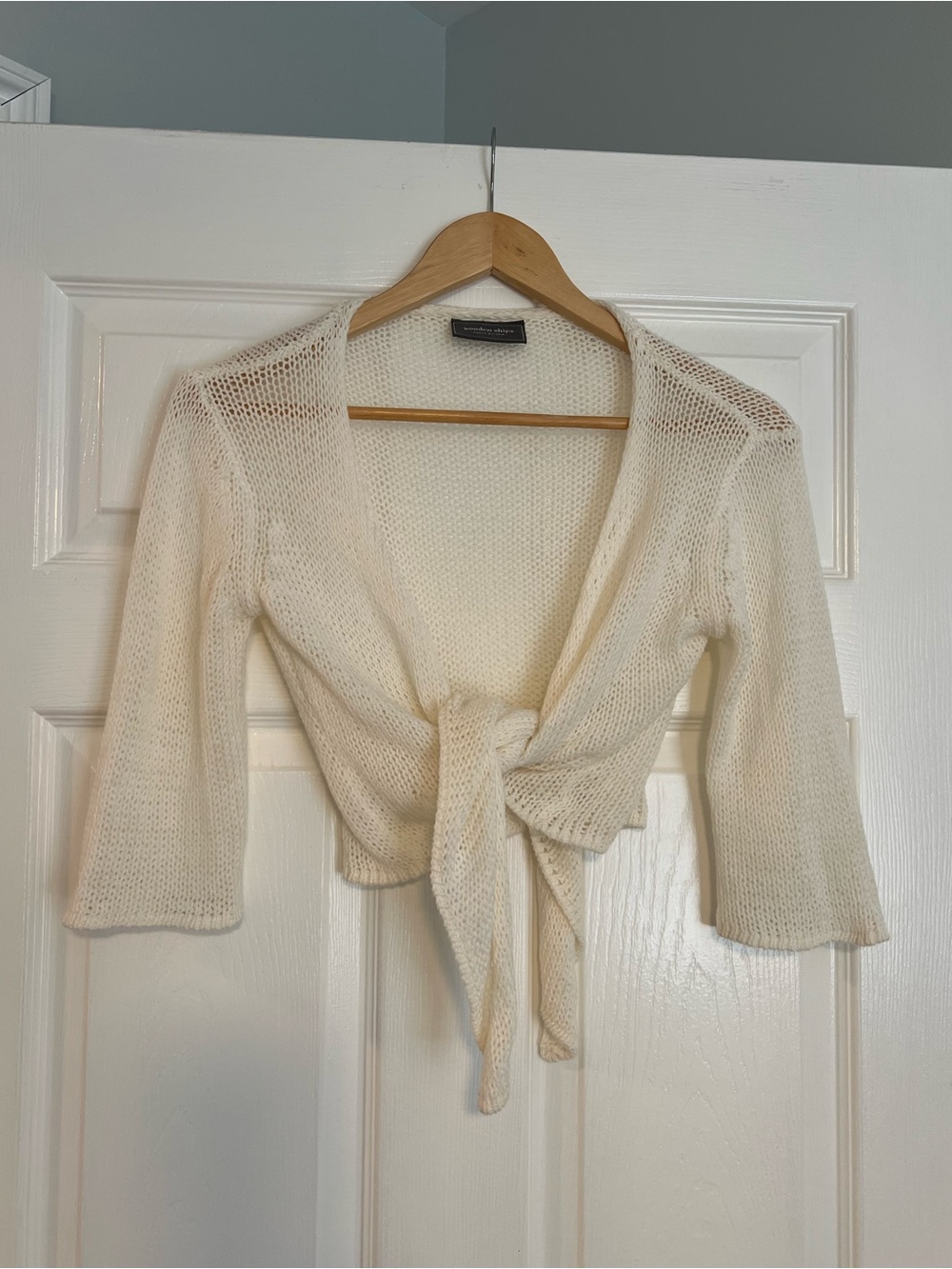 NWOT Wooden Ships White Knit Tie-Front Shrug